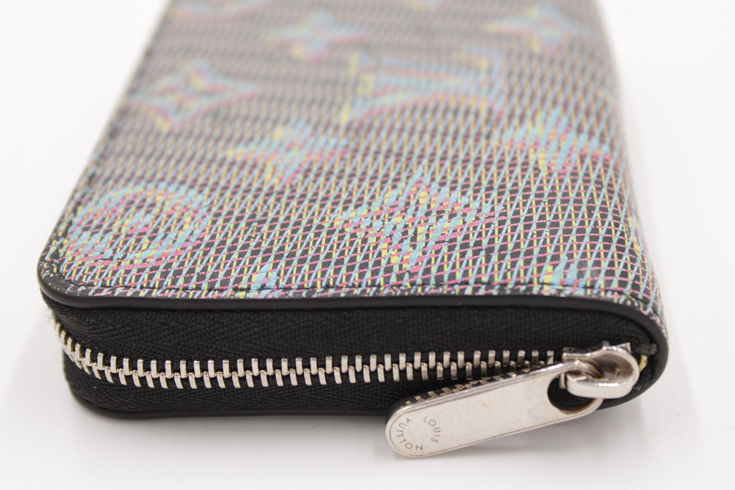 Limited Zippy Wallet LV Pop Hologram